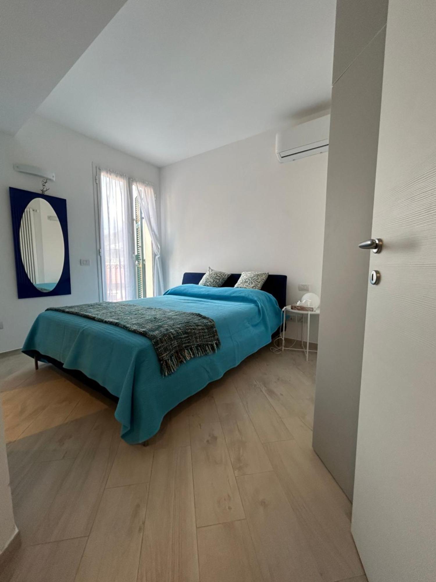 Porro15 Appartement Finale Ligure Buitenkant foto