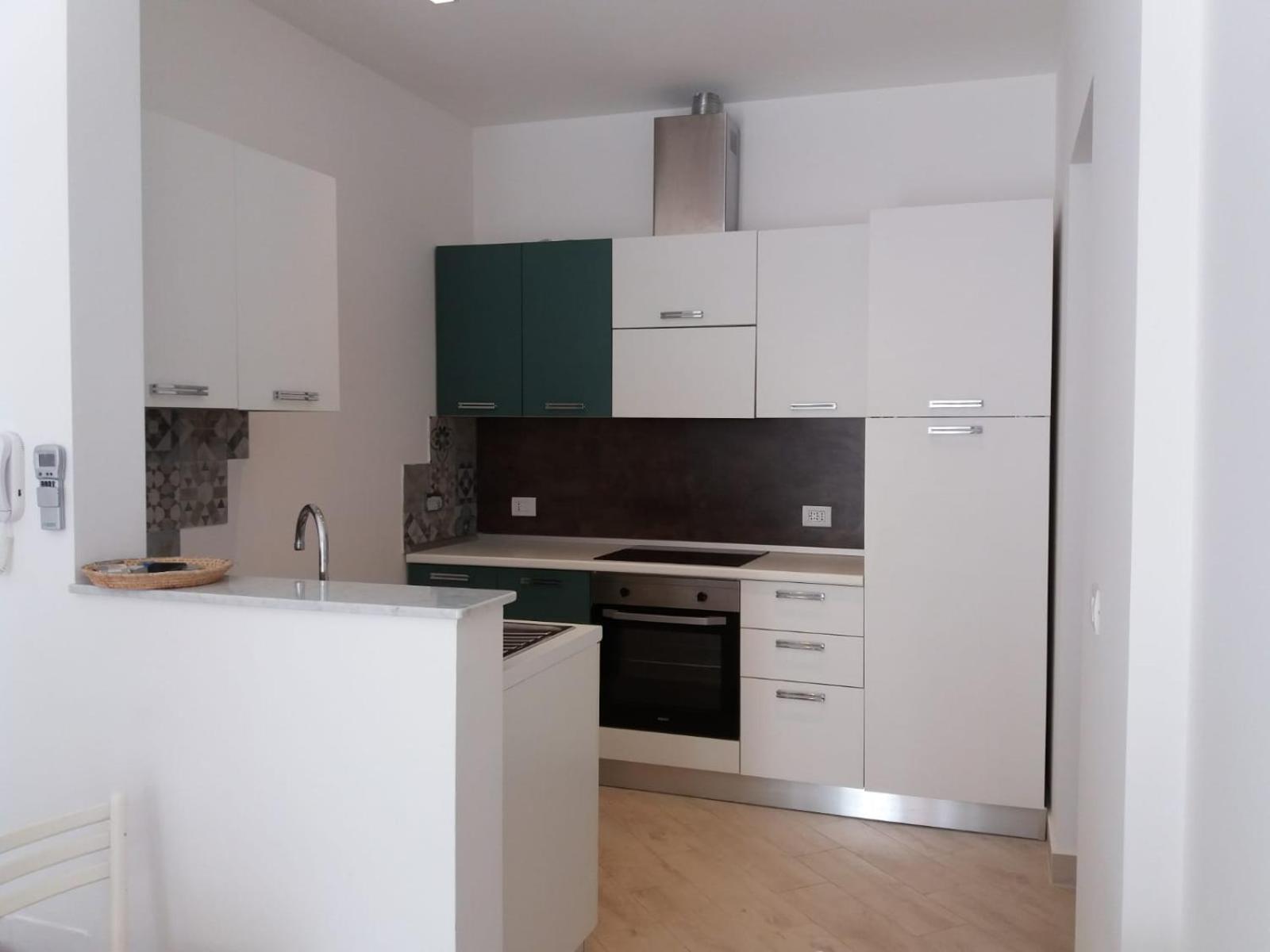 Porro15 Appartement Finale Ligure Buitenkant foto