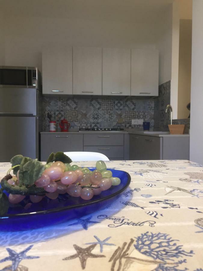 Porro15 Appartement Finale Ligure Buitenkant foto